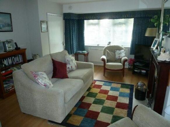 Lounge Dining Room2