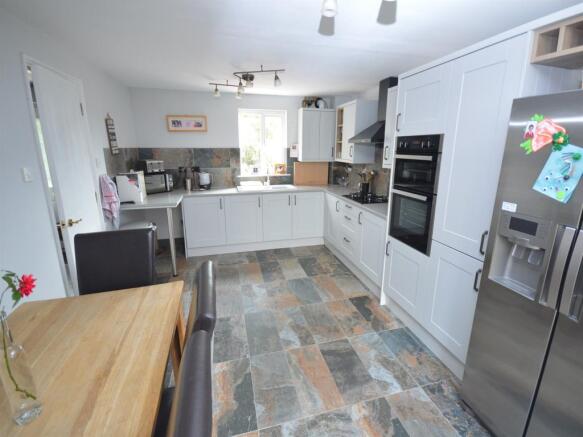 Kitchen%2fDiner