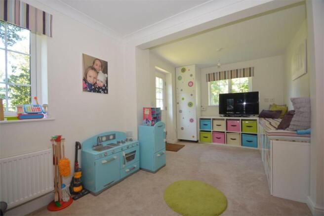Photo 11