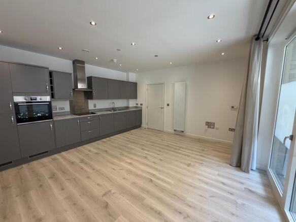 lounge kitchen 2.jpg