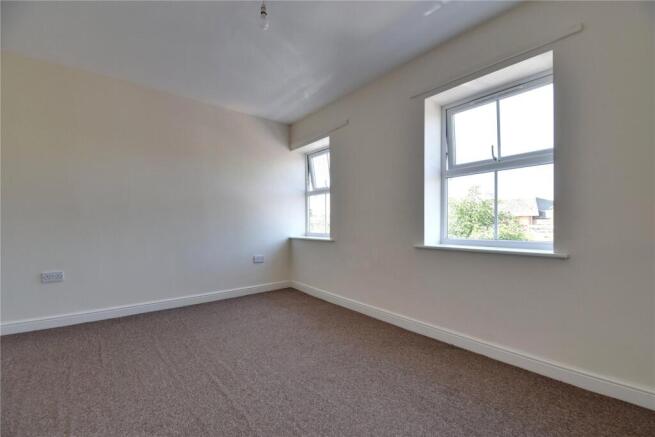 2 bed Terraced for sale Image 8