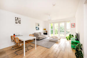 13, St Andrew's Square, London W11 1RH