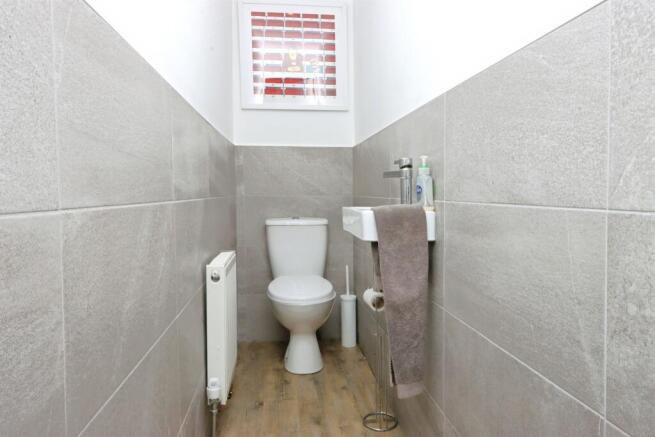 3 bed Semi-Detached for sale Image 10