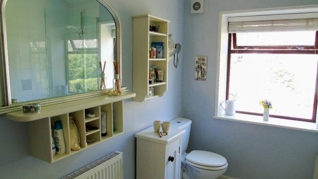 Spacious Bathroom
