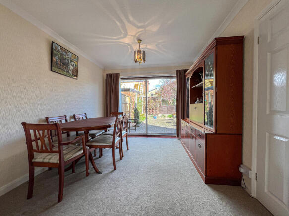 2 Amyand Drive - Dining room