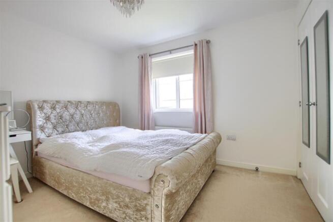 3 bed Detached for sale Image 6
