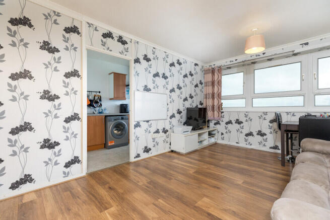 843 Crow Road_004