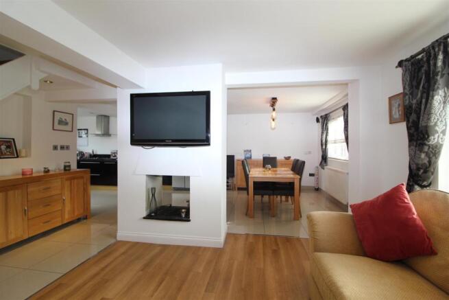 25 Northaw Road West 012.JPG