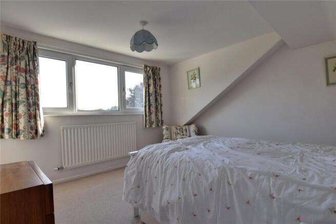 3 bed Bungalow for sale Image 12