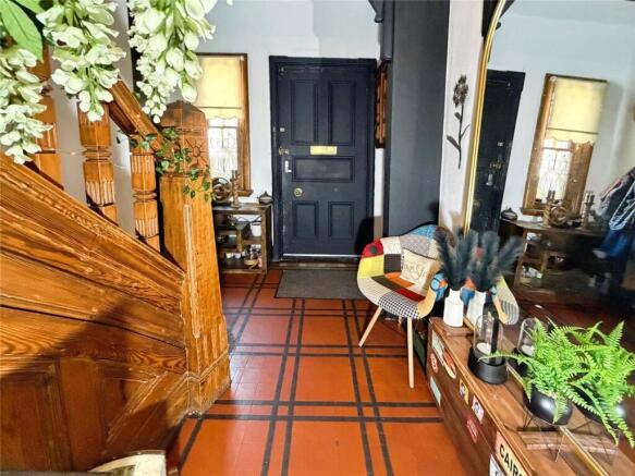 4 bed Semi-Detached for sale Image 9