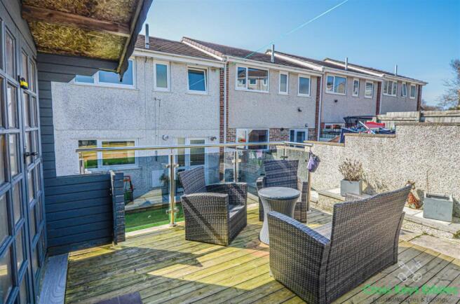 Rear Garden & Garage