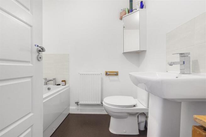 Bathroom.jpg