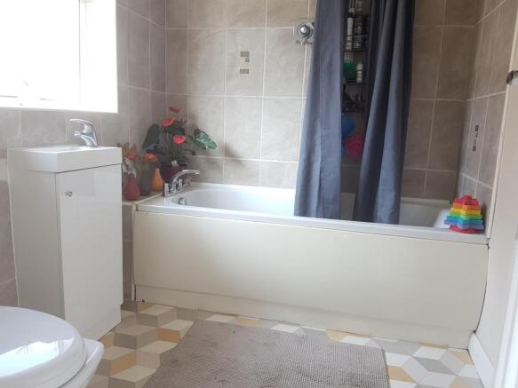 Photo 16
