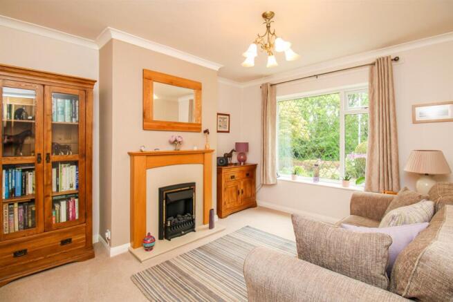 3 bed Semi-Detached for sale Image 7
