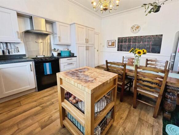 4 bed End of Terrace for sale Image 11
