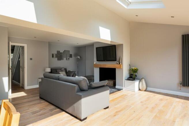 6_greenbank_close_2.jpg