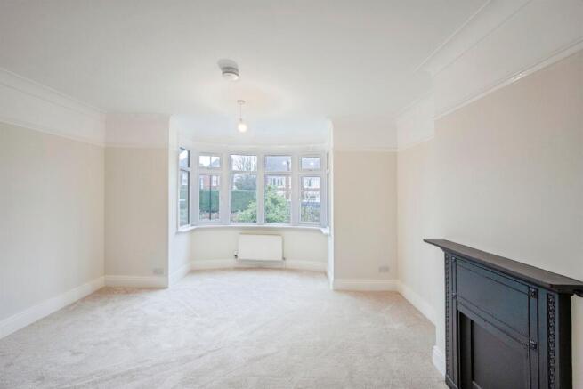 4 bed Semi-Detached for sale Image 10