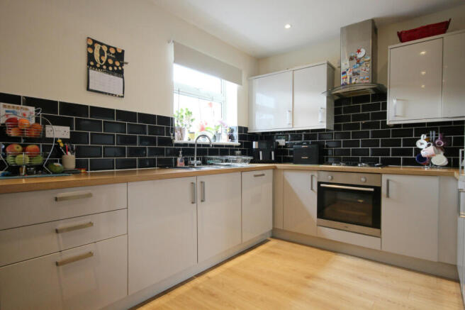 Kitchen/Dining Area