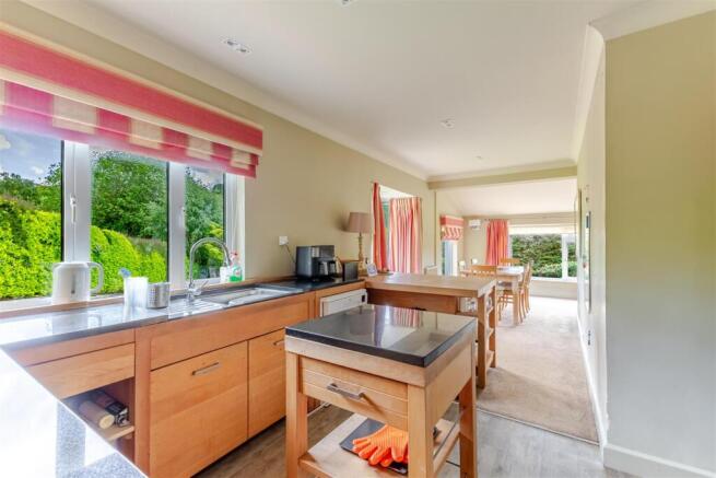 Glen Avenue, Abbots Leigh, Bristol, BS8 photo 4