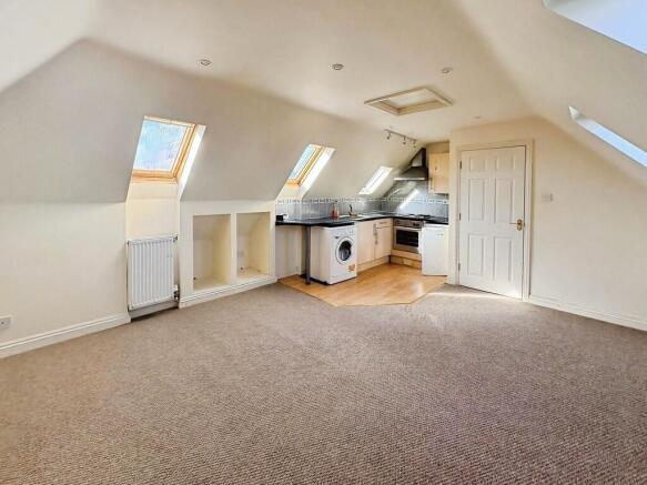 fdf01f82-Lounge 2...