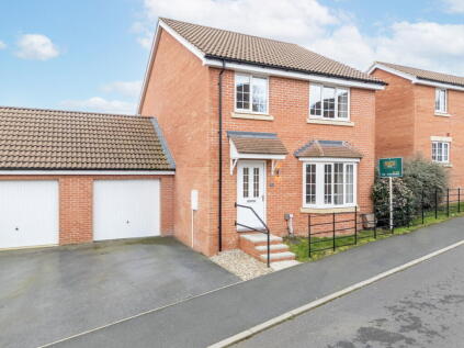Bootmaker Crescent, Raunds, NN9 6FF