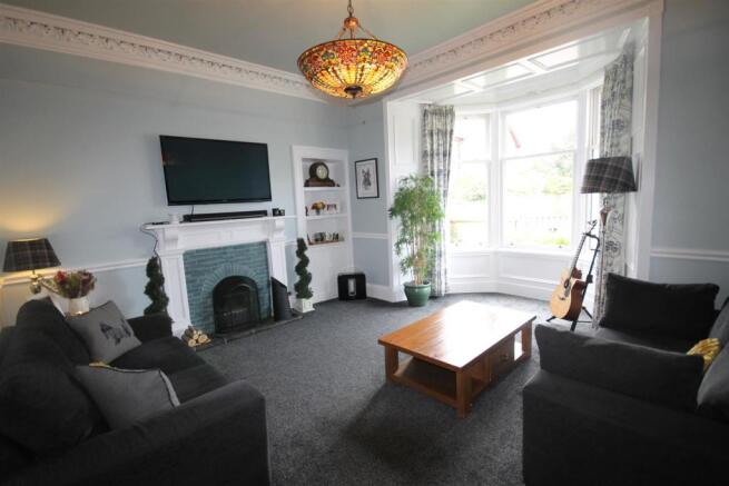 SITTING ROOM