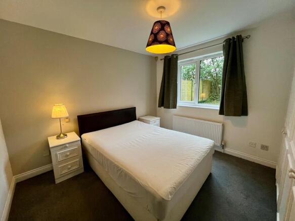 2 bed Flat to rent Image 9