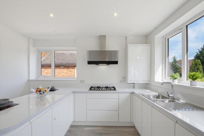 3 bed Bungalow for sale Image 6