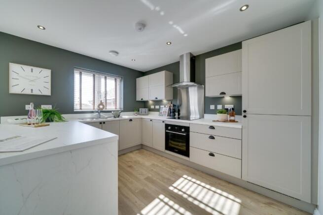 4 bed Detached for sale Image 9