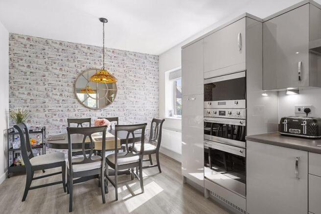 Kitchen/Breakfast Room