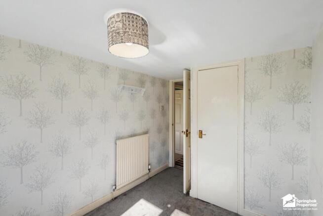 3 bed Terraced for sale Image 12