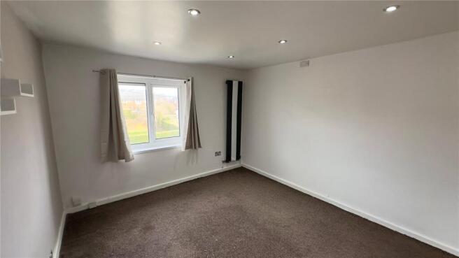 3 bed Terraced to rent Image 11