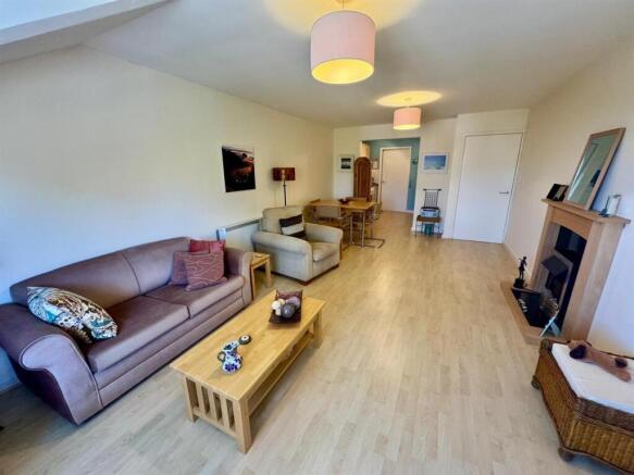 1 bed Flat for sale Image 7