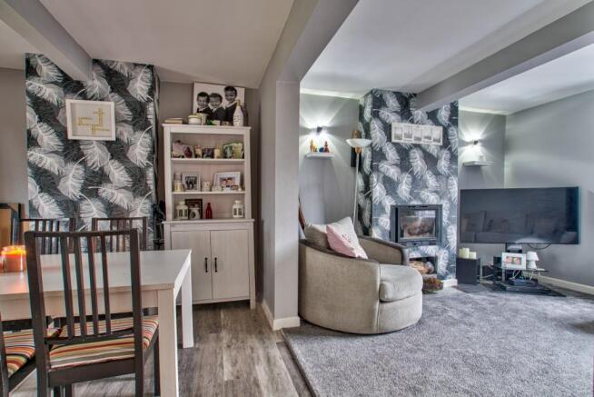Lounge.