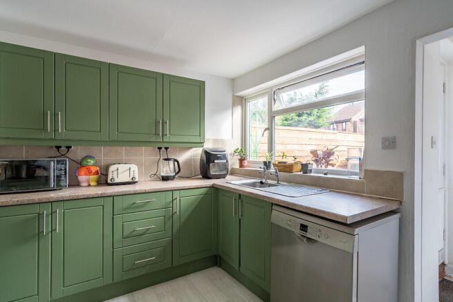 2 bed Terraced for sale Image 6