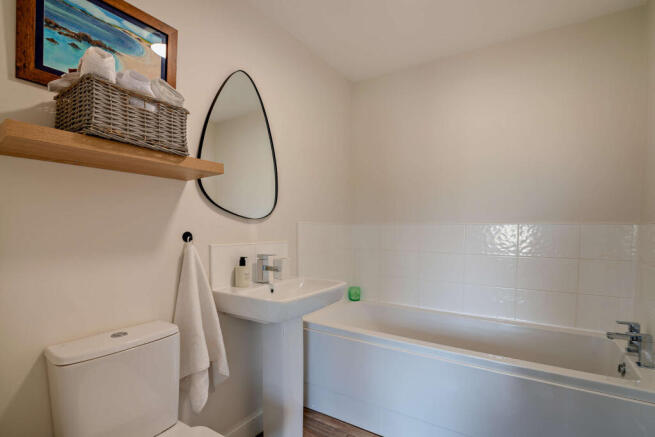 3 bed Town House for sale Image 7