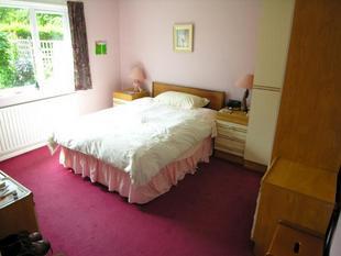 BEDROOM 1: