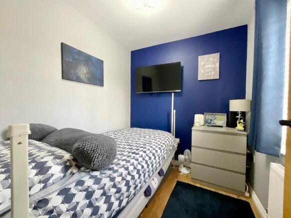 Photo 8