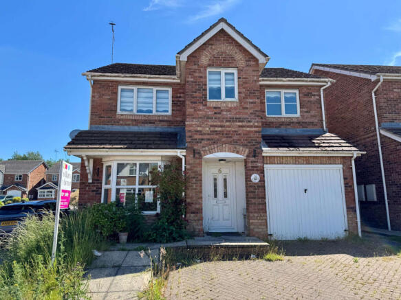 Four bedroom detached house - For sale by auction