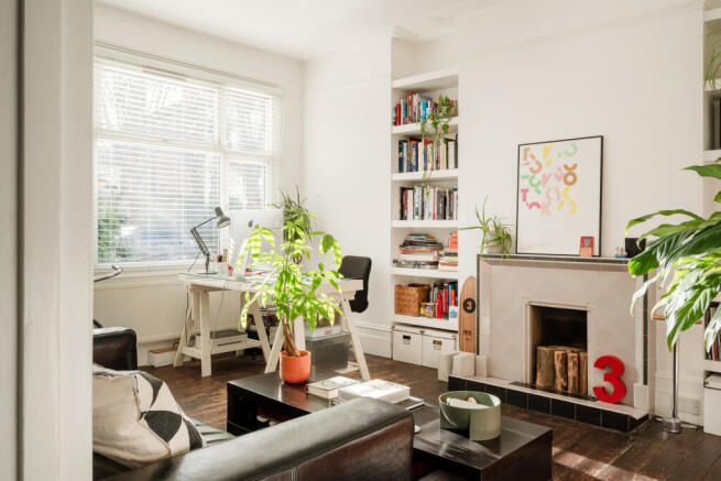 322850 - Tottenhall Road, London N13 - high res...