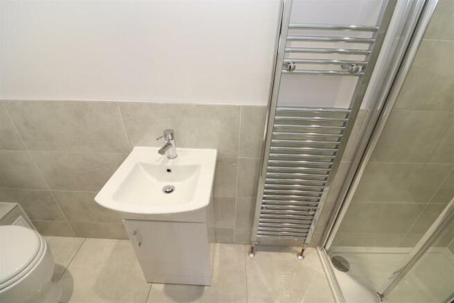 En-suite Shower Room / WC