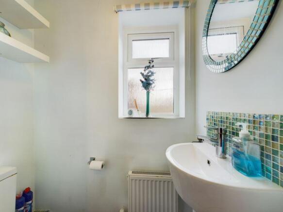 Cloakroom/WC