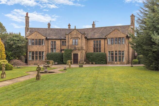 7 bed Detached for sale in harrogate