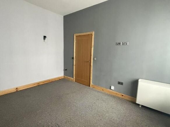 4a6480ee-09a0-4d9...