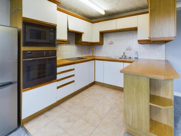 CAM02545G0-PR0279-STILL004