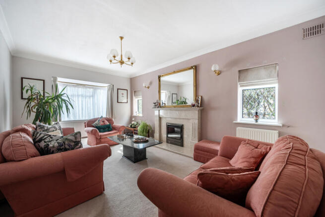 1441128-8-69d911f...