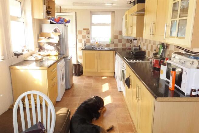 Kitchen Diner 1.JPG