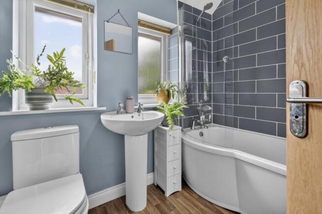 3 bed Terraced for sale Image 9