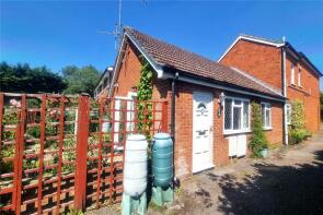Flat 3, 112, Oxenden Road, Tongham GU10 1AT