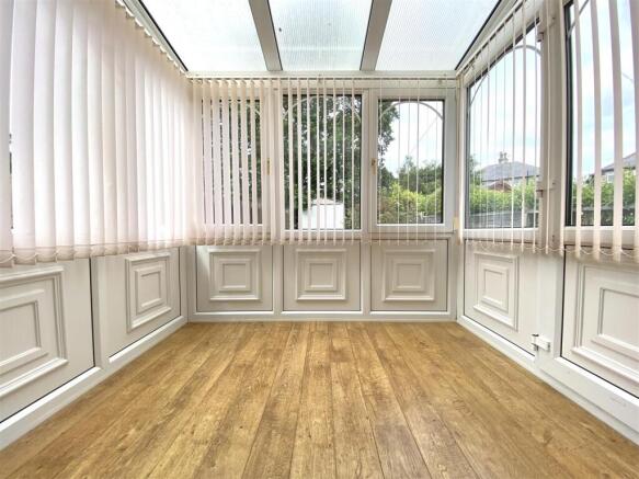 3 bed Semi-Detached for sale Image 12